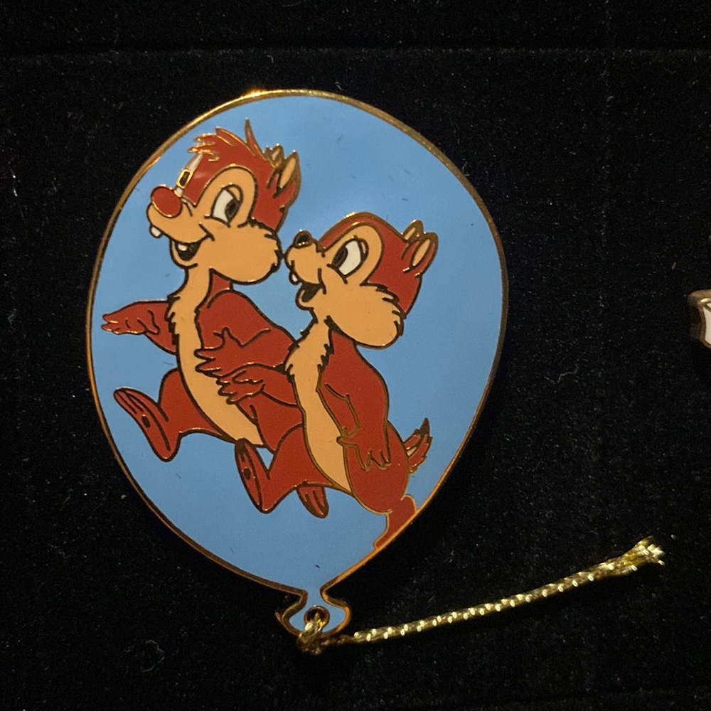 Disney Chipmunks Ballon Pin